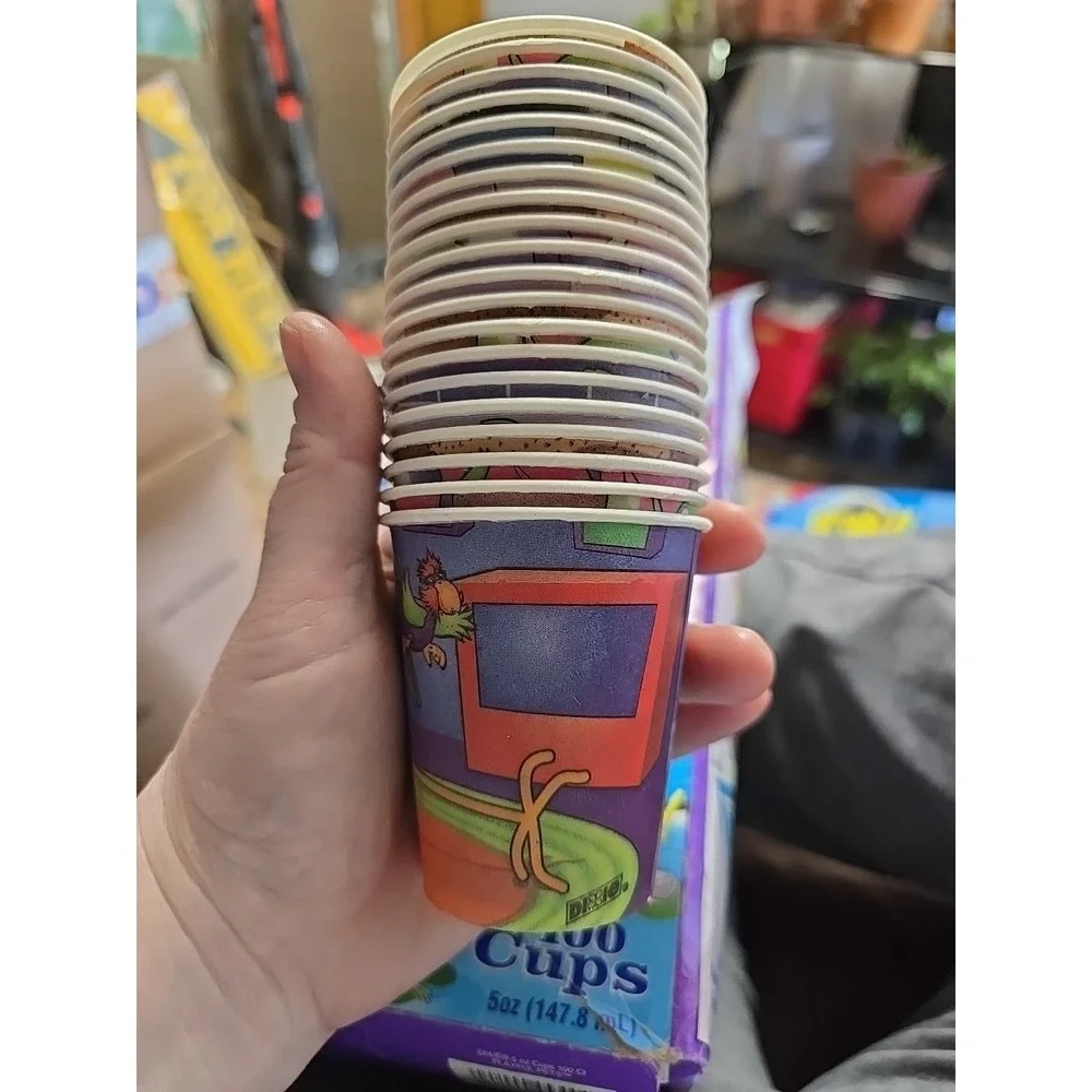 Vintage Dixie Cup Playful Pets Lot of 70 Ct Wax Paper Cups 5 oz Not A Full Box